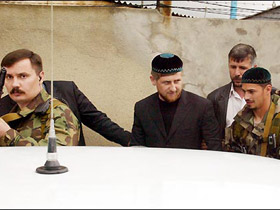 Кадыров и его люди. PhotoExPress (c)