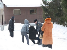 Задержания в Омске. Фото с сайта golodovka2011.ru