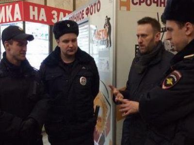Задержание Алексея Навального в московском метро. Фото: twitter.com/tvrain
