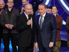 Владимир Путин и Александр Масляков (слева). Фото: Михаил Климентьев / ТАСС